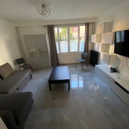 Superbe Appartement Vanves T3 Avec Parking Esterno foto